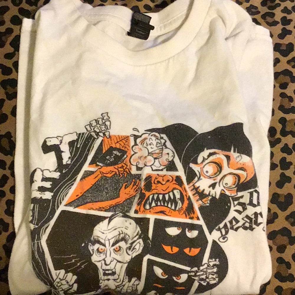 Old tee - Picture 2 of 2